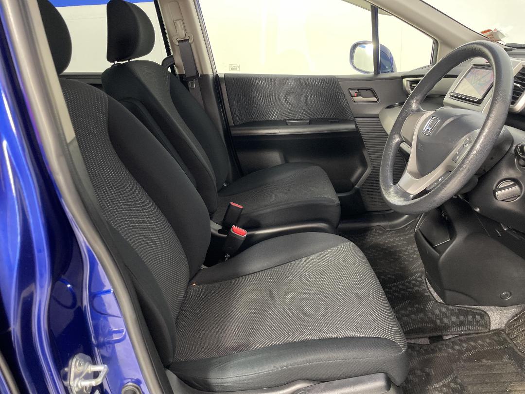 Photo '16' of Honda Freed