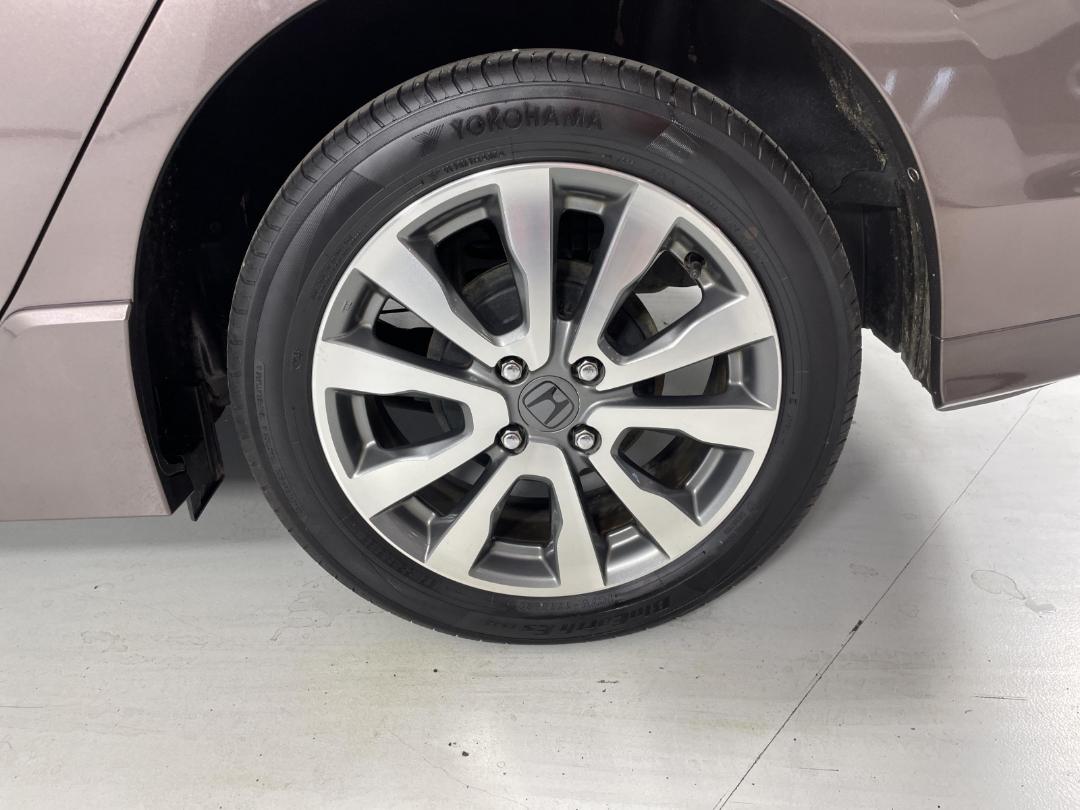 Photo '11' of Honda Insight Photo '11' of Honda Insight