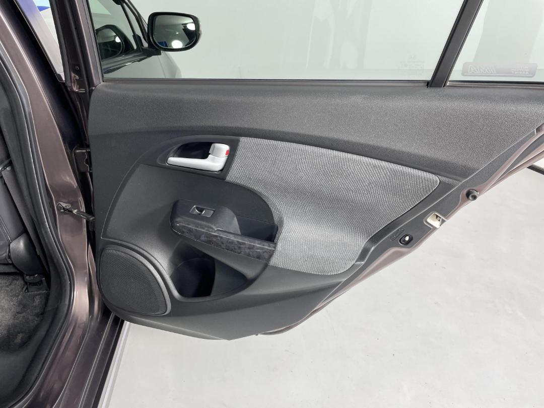 Photo '19' of Honda Insight Photo '19' of Honda Insight