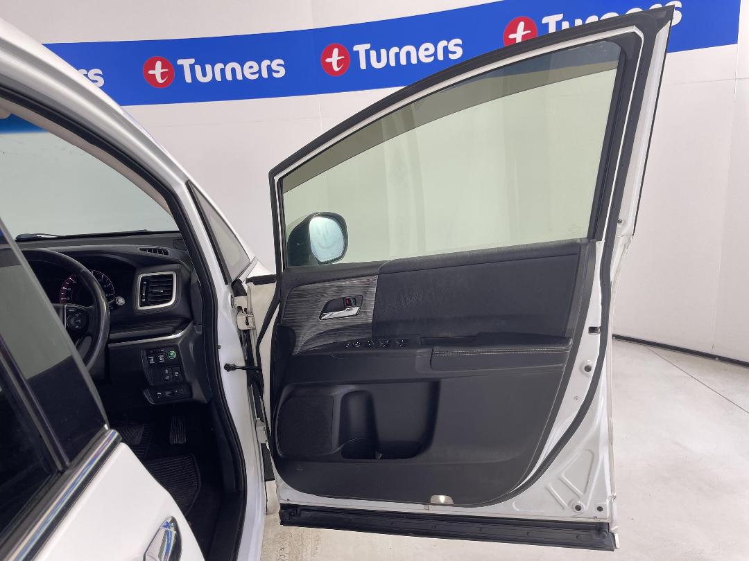 Photo '15' of Honda Odyssey Photo '15' of Honda Odyssey