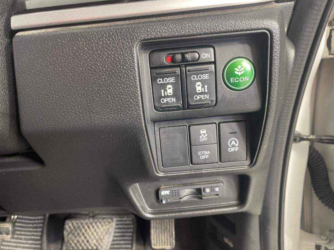 Photo '24' of Honda Odyssey Photo '24' of Honda Odyssey