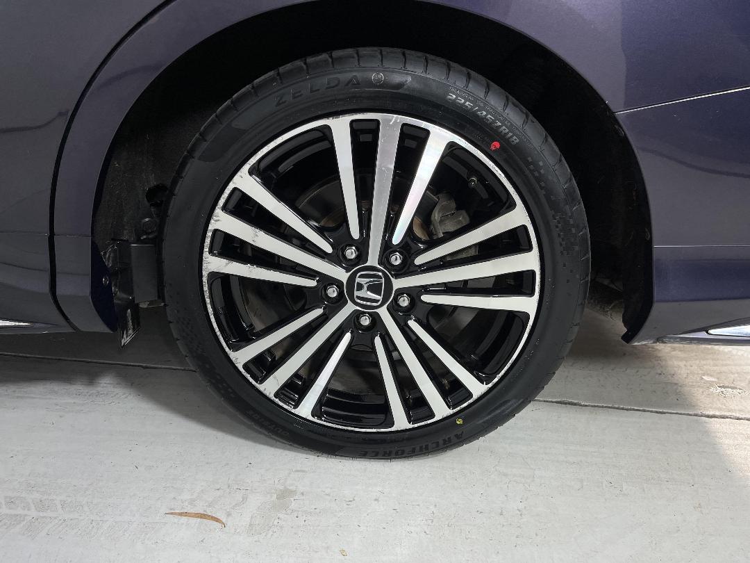 Photo '11' of Honda Odyssey