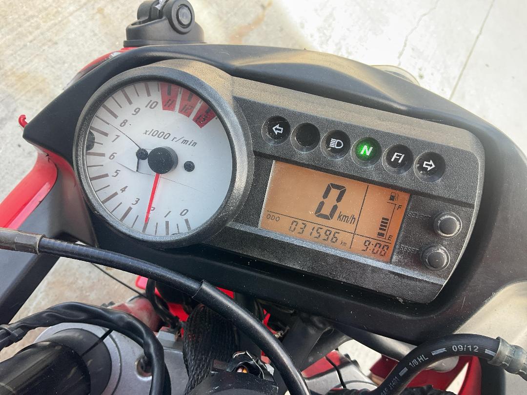 Photo '7' of Hyosung GT250 R