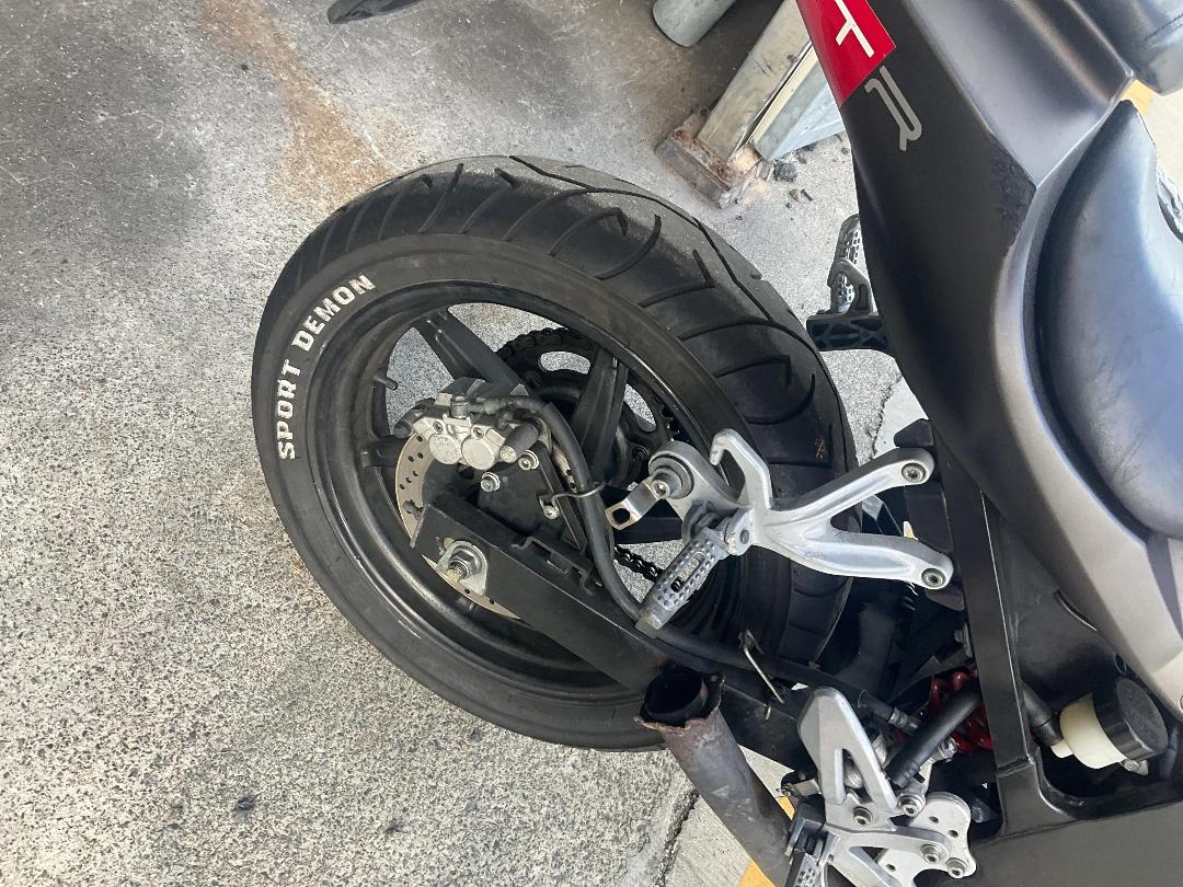 Photo '28' of Hyosung GT250 R