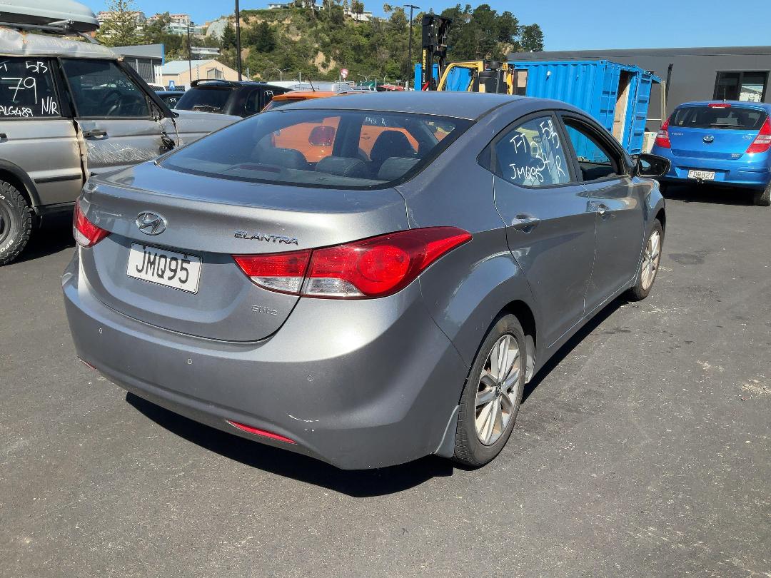 Photo '2' of Hyundai Elantra