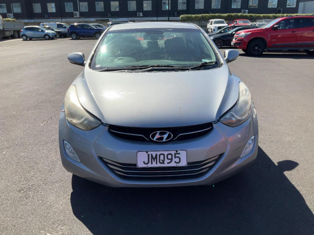 Photo '6' of Hyundai Elantra