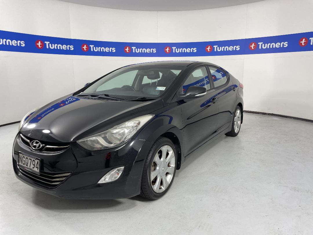 Photo '4' of Hyundai Elantra Photo '4' of Hyundai Elantra