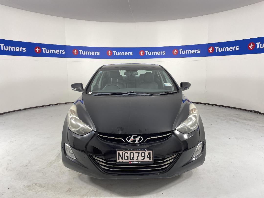 Photo '2' of Hyundai Elantra Photo '2' of Hyundai Elantra