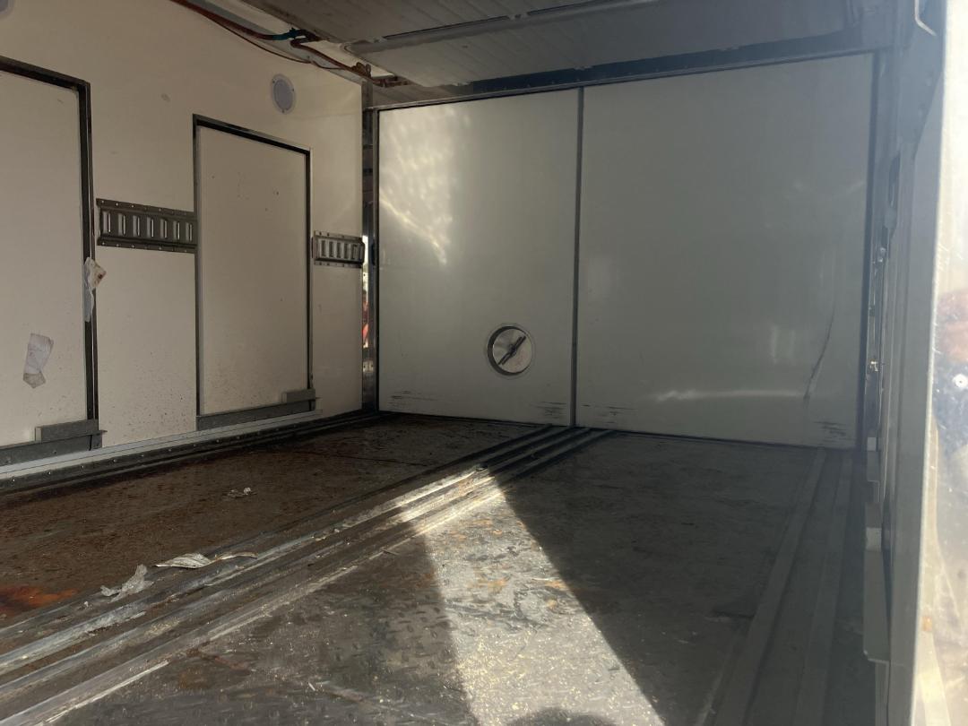 Photo '24' of Hyundai HD75 L Chiller