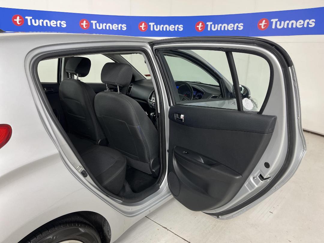 Photo '19' of Hyundai I20 Photo '19' of Hyundai I20