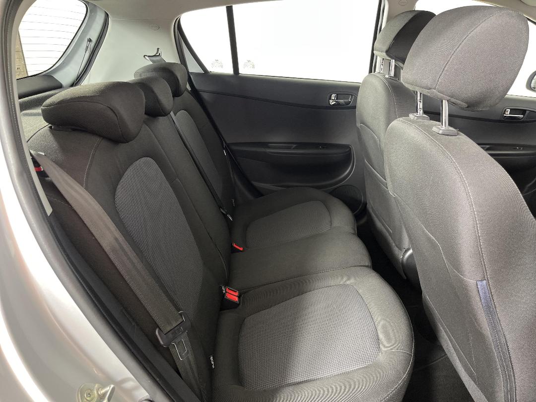 Photo '20' of Hyundai I20 Photo '20' of Hyundai I20