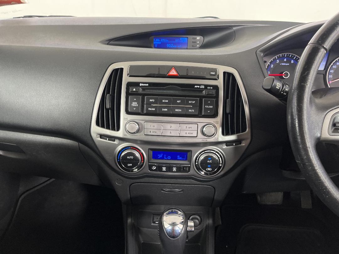 Photo '18' of Hyundai I20 Photo '18' of Hyundai I20