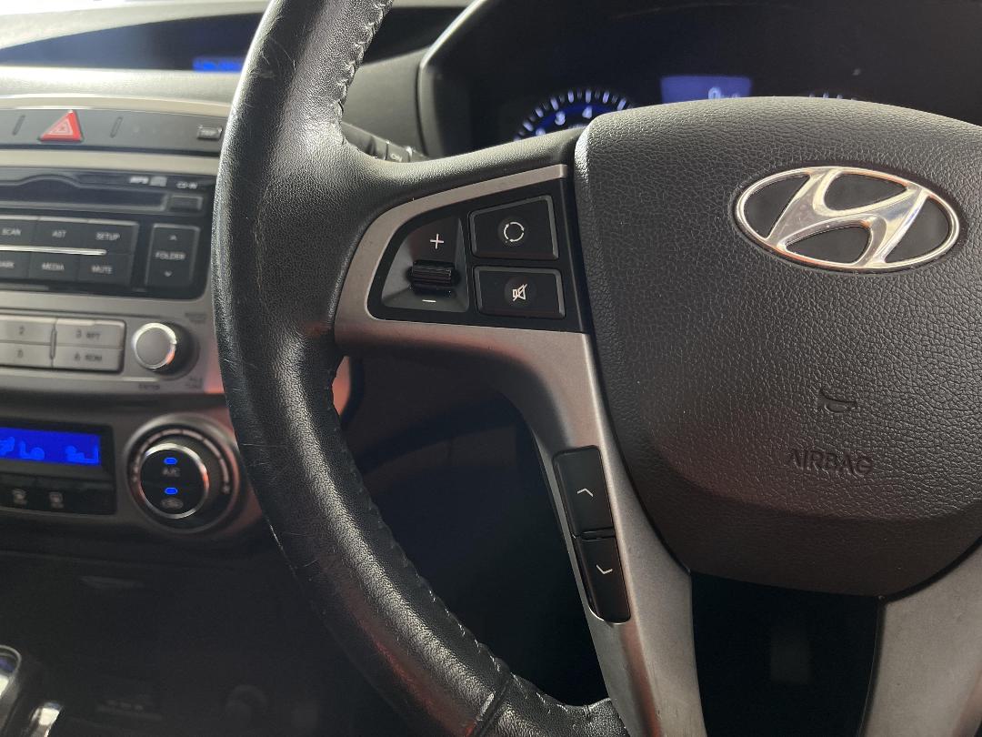 Photo '24' of Hyundai I20 Photo '24' of Hyundai I20