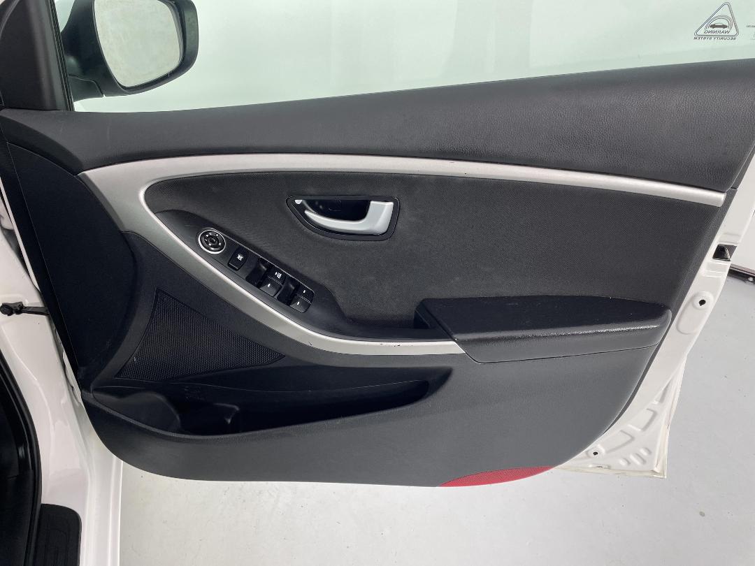 Photo '15' of Hyundai I30 Photo '15' of Hyundai I30