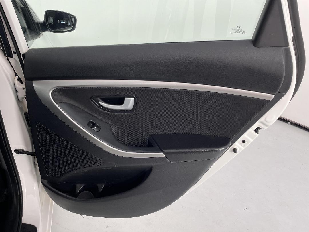 Photo '19' of Hyundai I30 Photo '19' of Hyundai I30