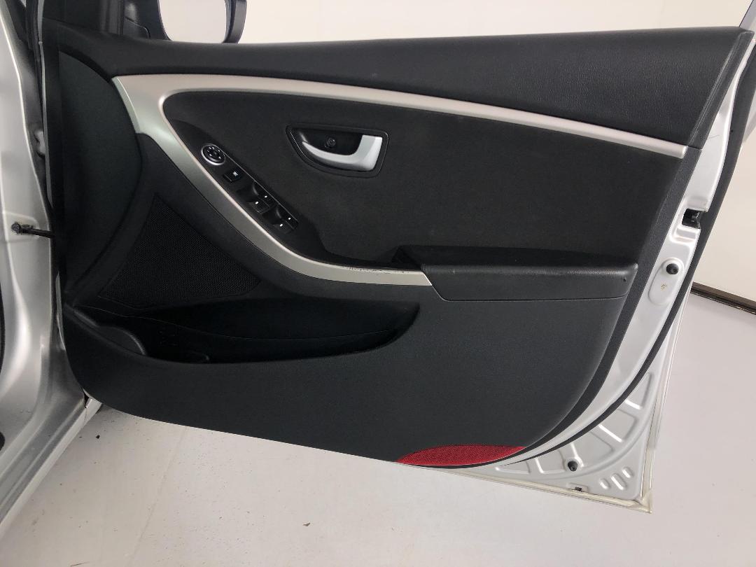 Photo '15' of Hyundai I30