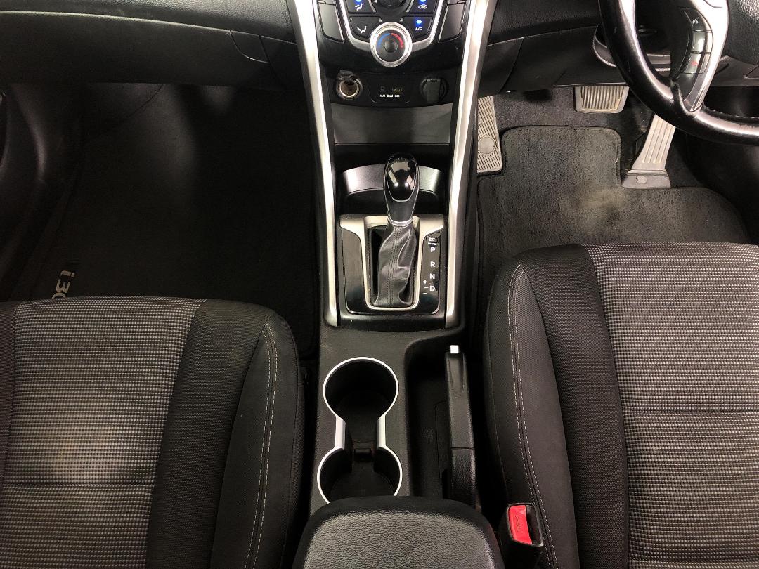 Photo '18' of Hyundai I30