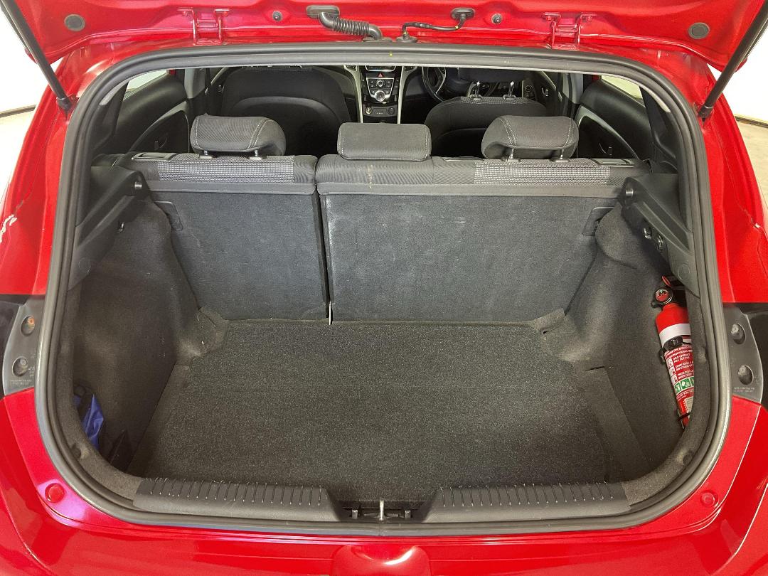 Photo '14' of Hyundai I30 Photo '14' of Hyundai I30