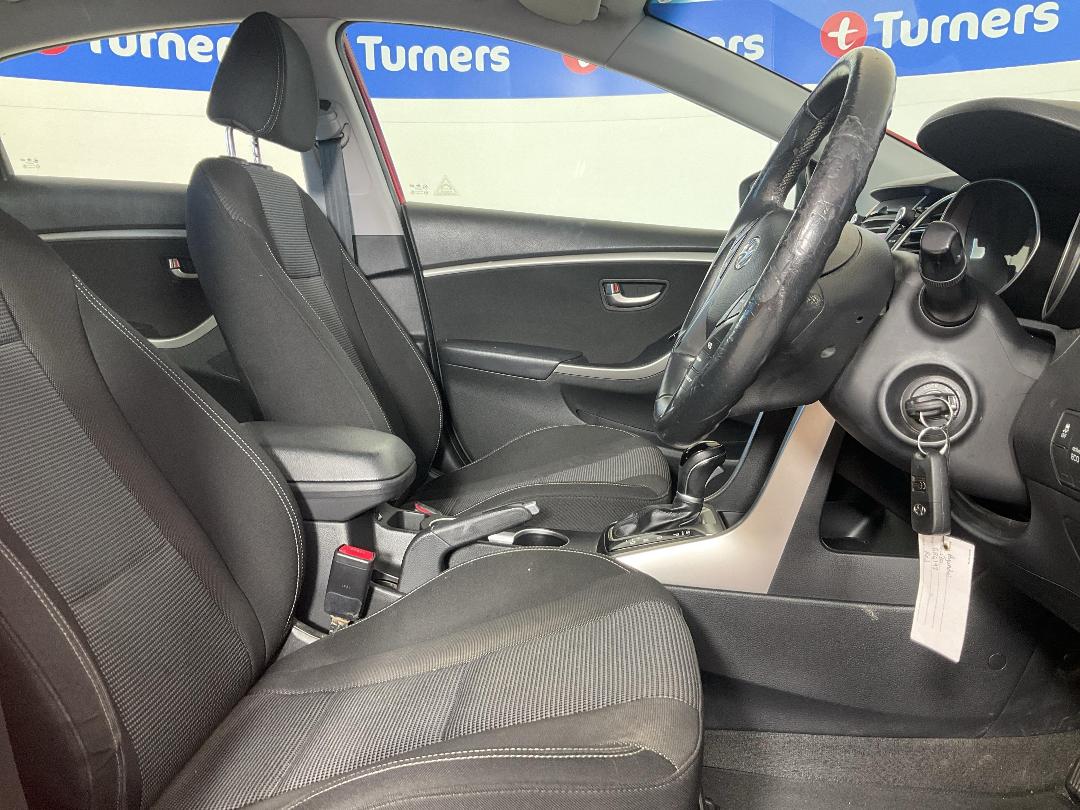 Photo '16' of Hyundai I30 Photo '16' of Hyundai I30