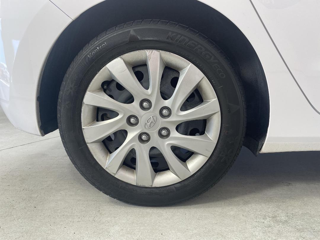 Photo '12' of Hyundai I30