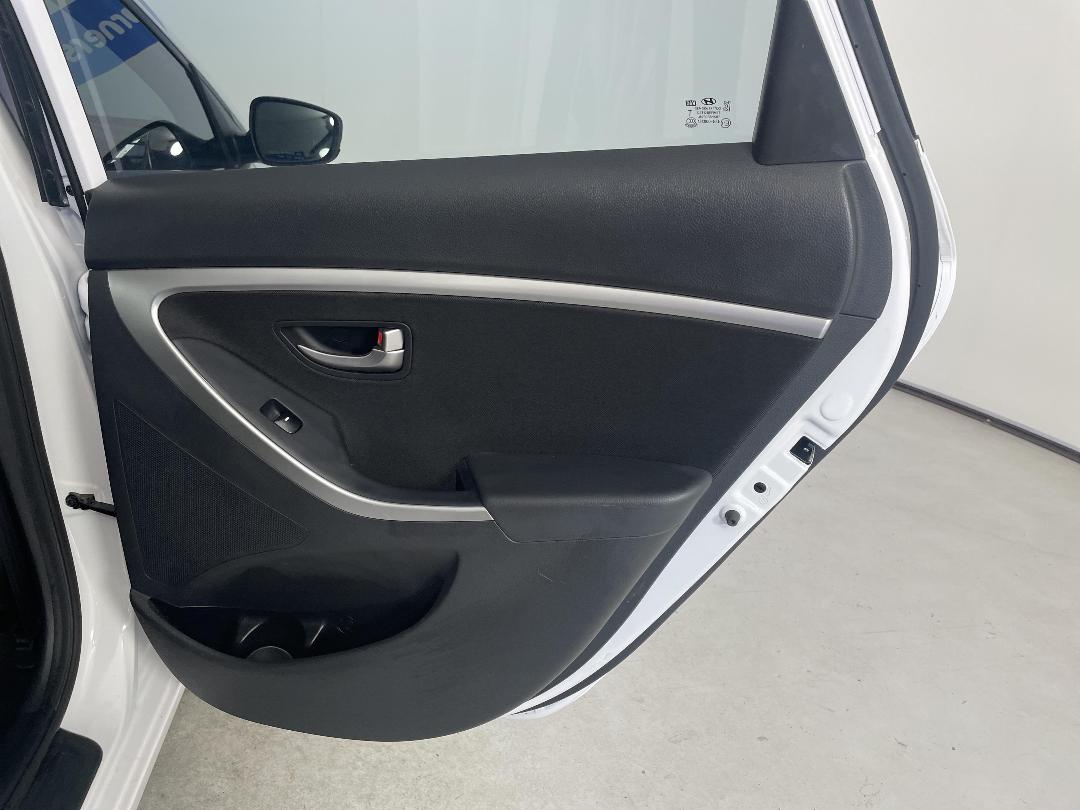 Photo '19' of Hyundai I30