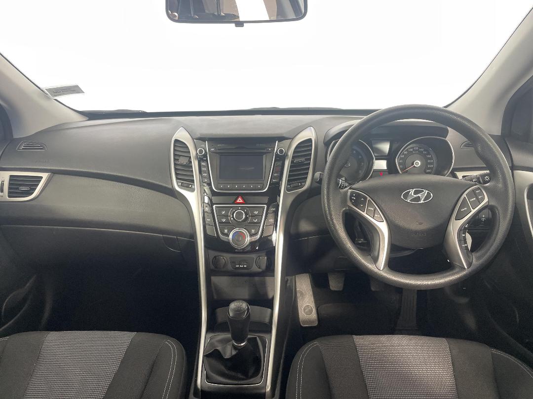 Photo '17' of Hyundai I30