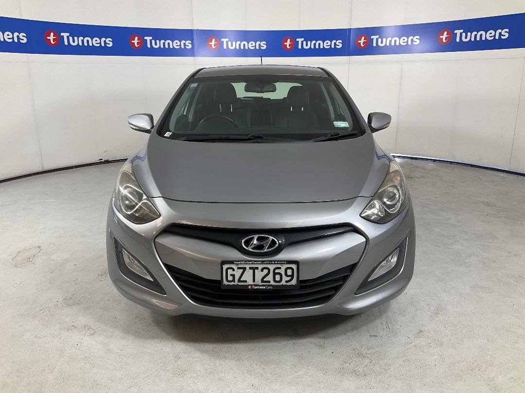 Photo '2' of Hyundai I30 Photo '2' of Hyundai I30