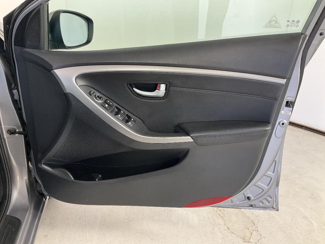 Photo '15' of Hyundai I30 Photo '15' of Hyundai I30