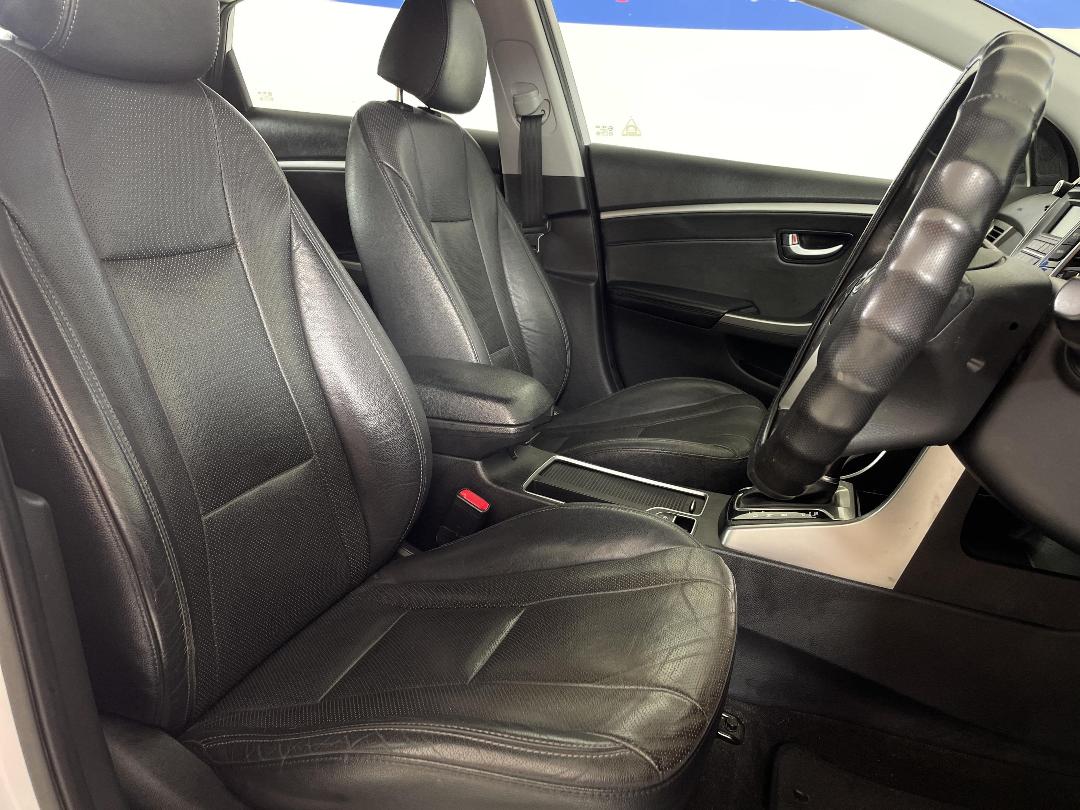 Photo '16' of Hyundai I30