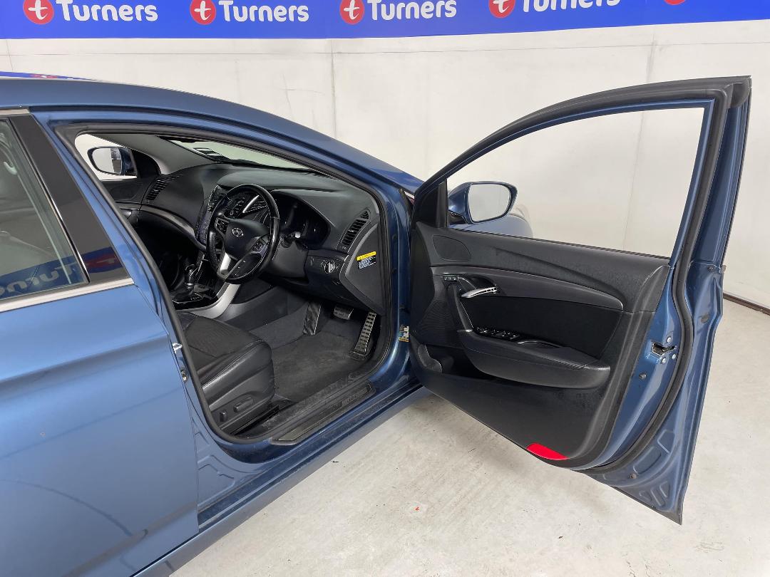 Photo '15' of Hyundai I40