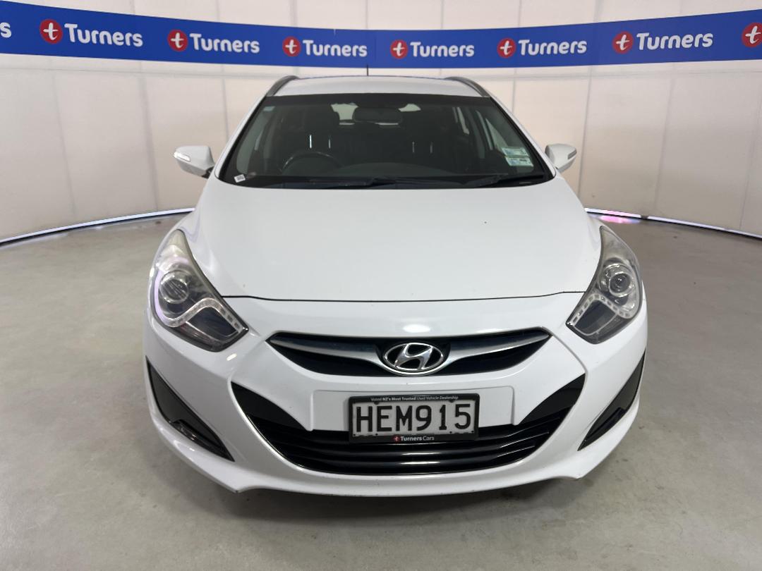 Photo '2' of Hyundai I40 Photo '2' of Hyundai I40