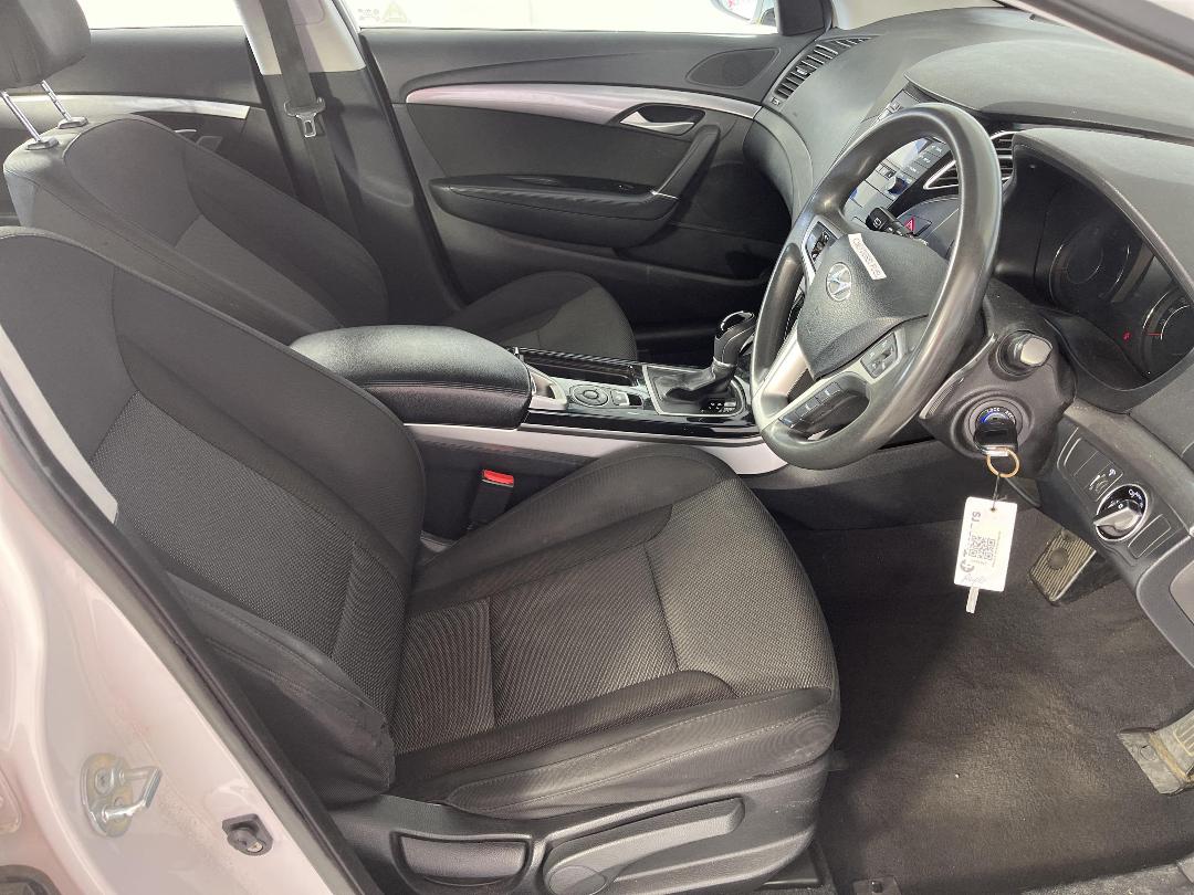 Photo '16' of Hyundai I40 Photo '16' of Hyundai I40