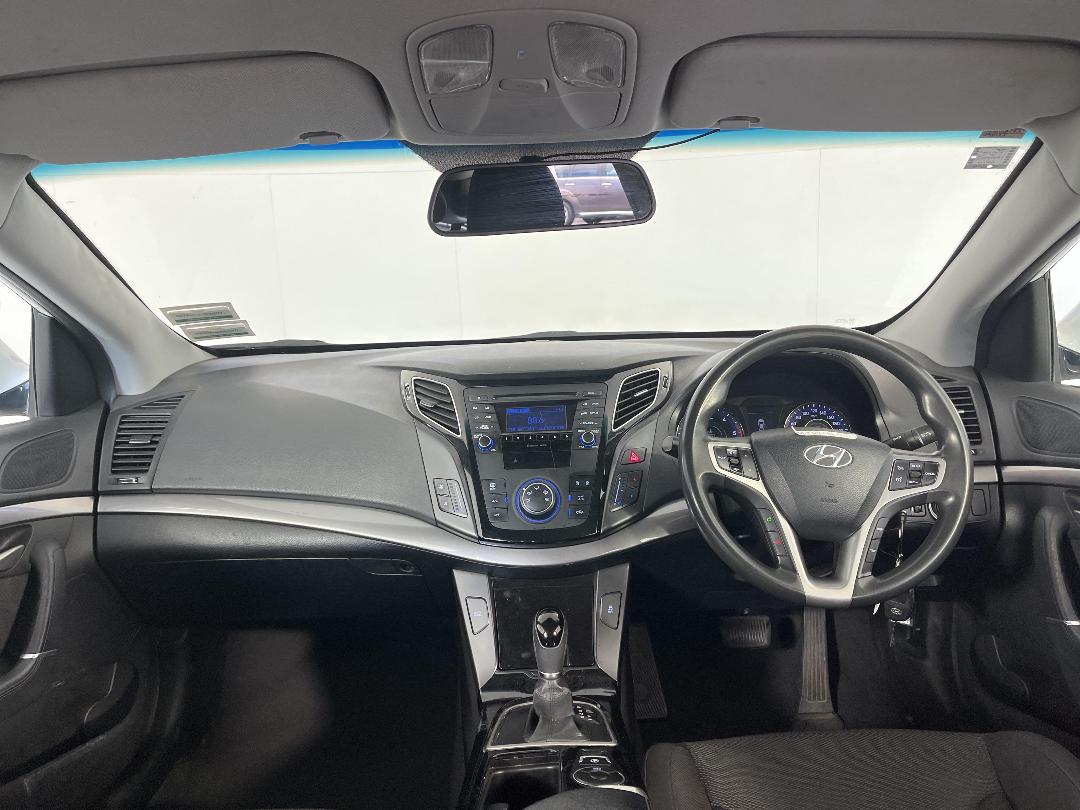 Photo '17' of Hyundai I40 Photo '17' of Hyundai I40