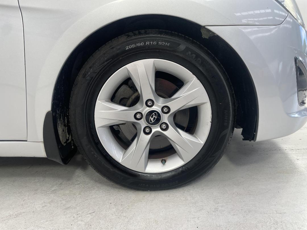 Photo '9' of Hyundai I40 Photo '9' of Hyundai I40