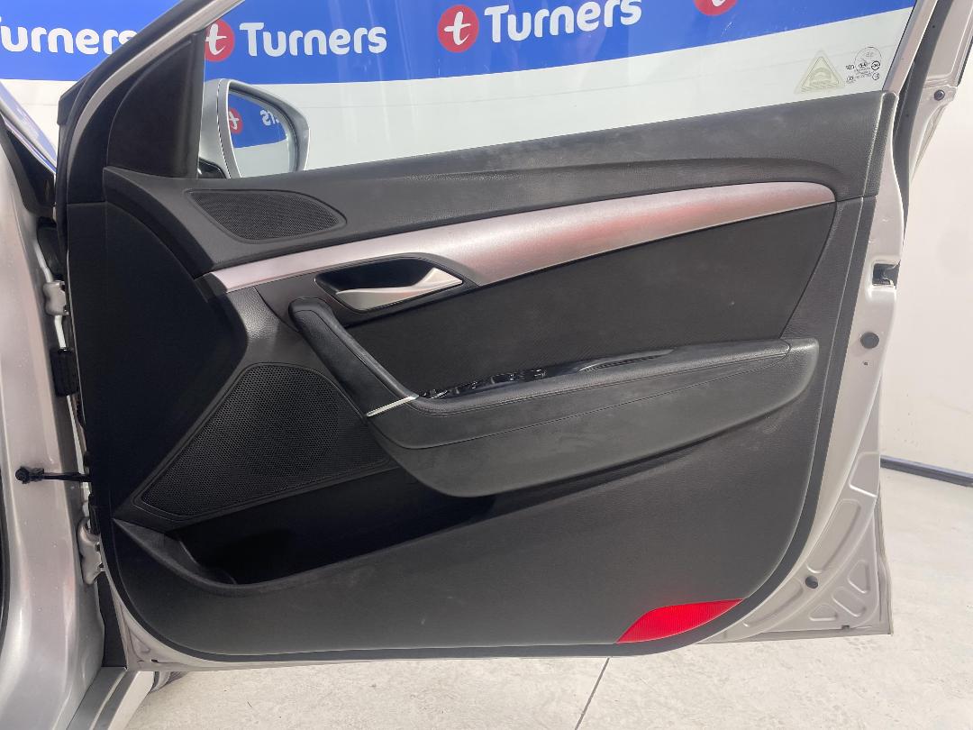 Photo '15' of Hyundai I40 Photo '15' of Hyundai I40