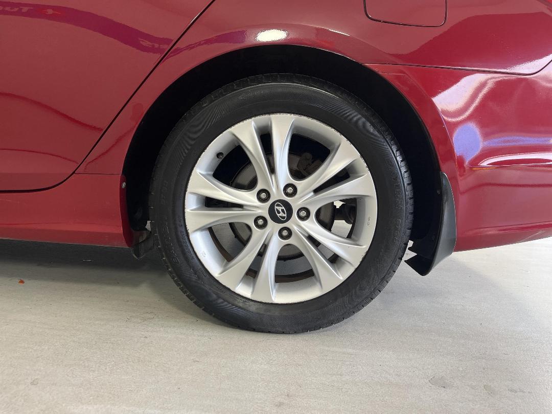 Photo '11' of Hyundai I45