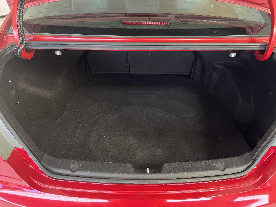 Photo '14' of Hyundai I45