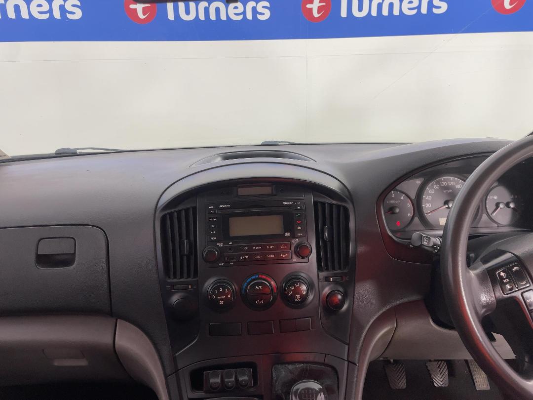 Photo '15' of Hyundai Iload Crdi Photo '15' of Hyundai Iload Crdi