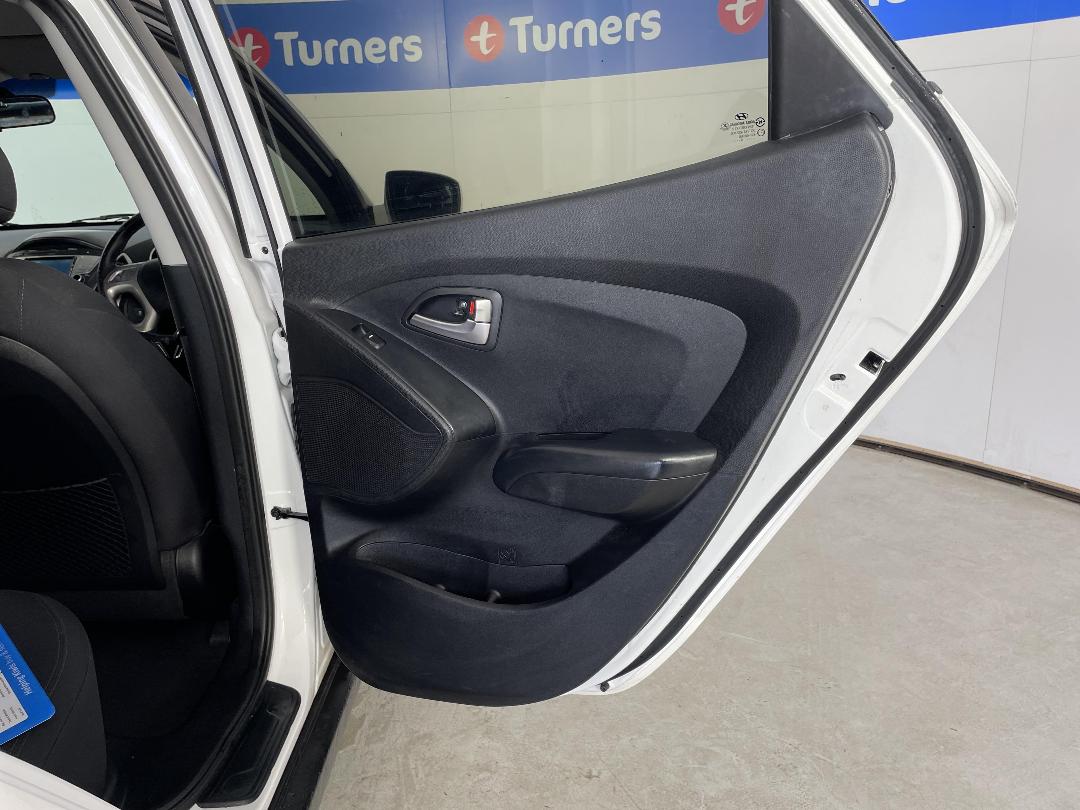 Photo '19' of Hyundai Ix35 Photo '19' of Hyundai Ix35