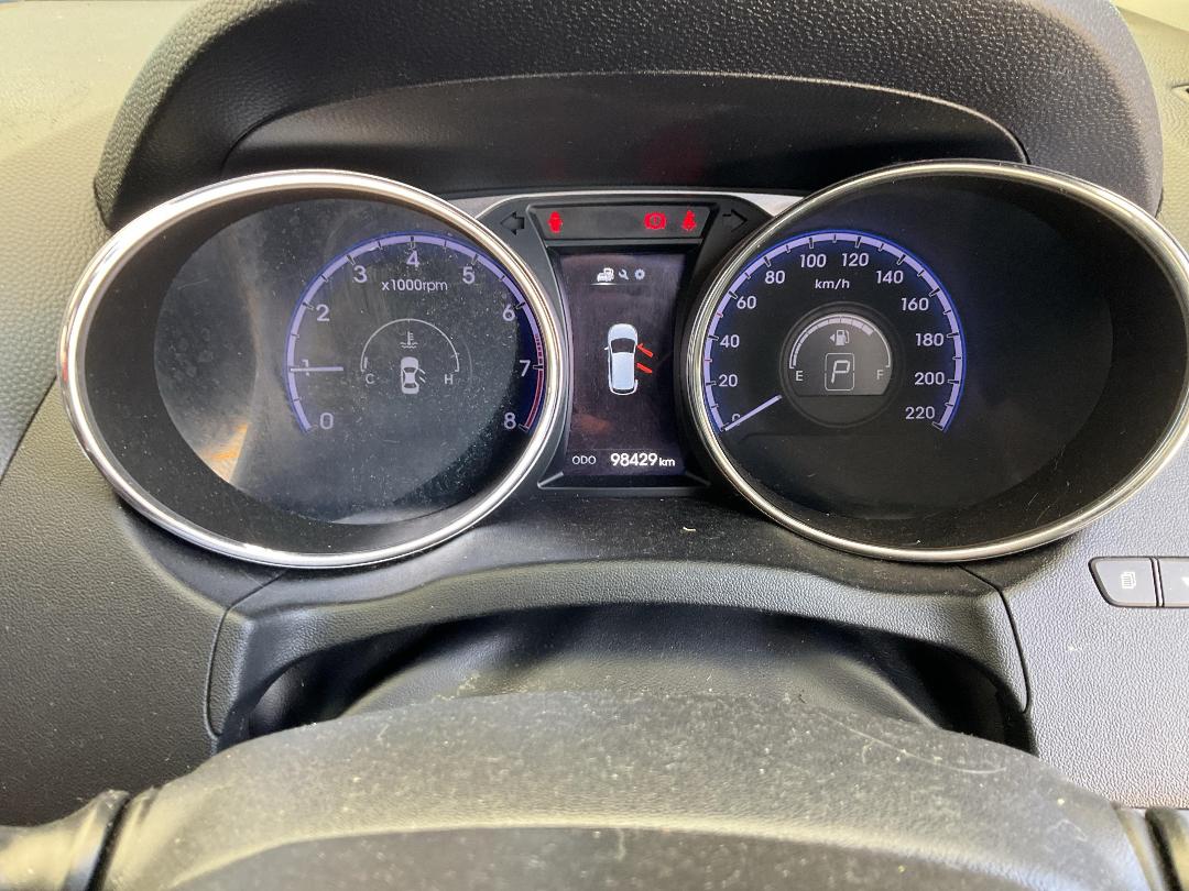 Photo '27' of Hyundai Ix35 GDI 2.0 6A Photo '27' of Hyundai Ix35 GDI 2.0 6A