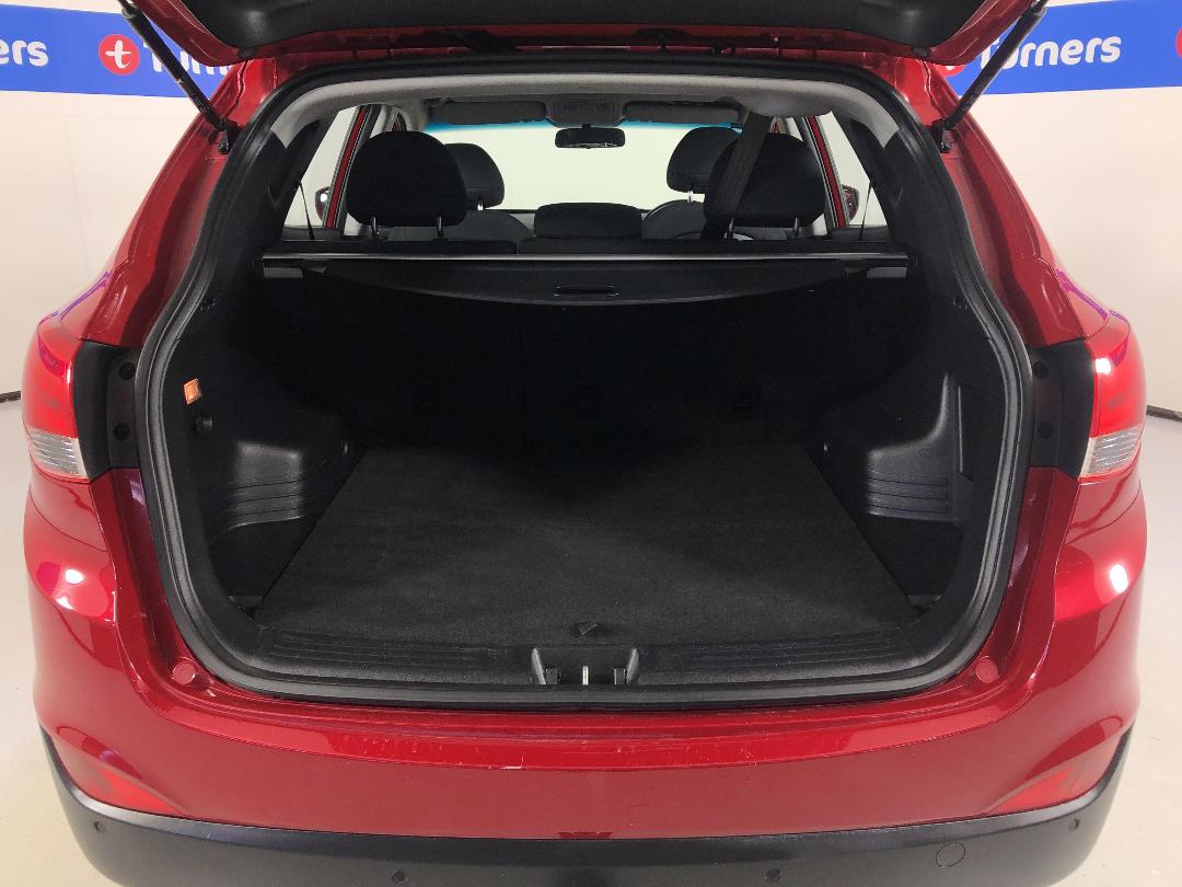 Photo '14' of Hyundai Ix35 Photo '14' of Hyundai Ix35