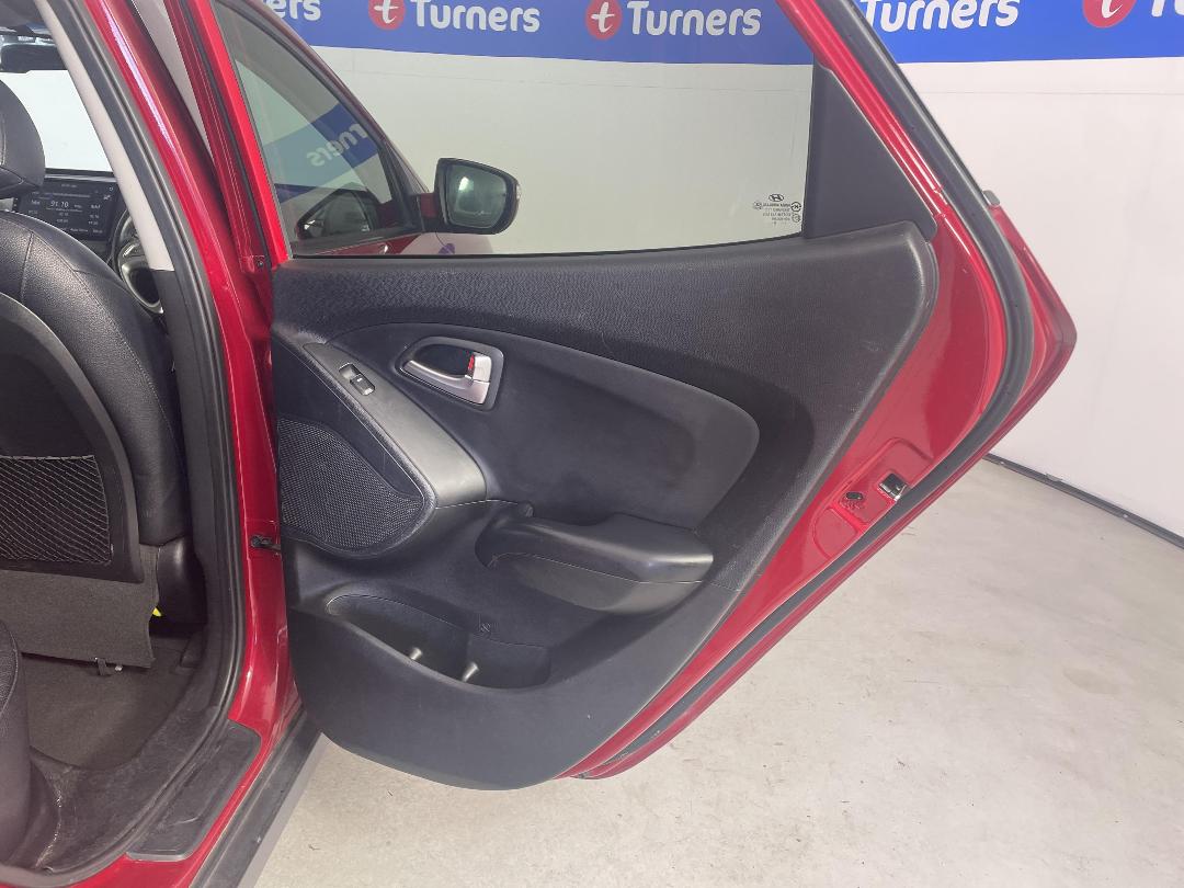 Photo '19' of Hyundai Ix35 Photo '19' of Hyundai Ix35