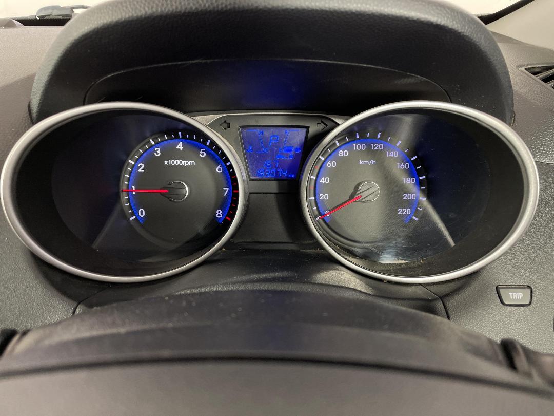 Photo '21' of Hyundai Ix35 Photo '21' of Hyundai Ix35