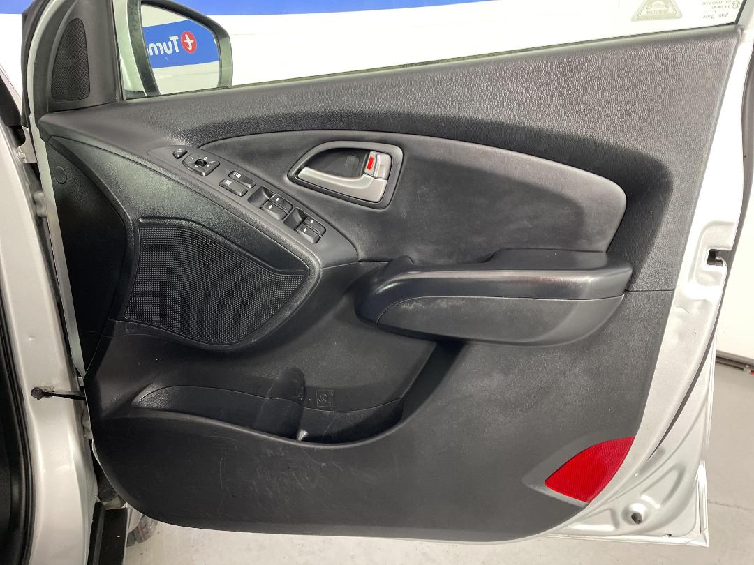 Photo '15' of Hyundai Ix35 Photo '15' of Hyundai Ix35