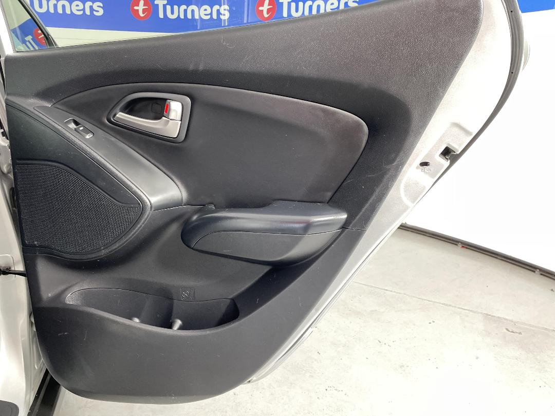 Photo '19' of Hyundai Ix35 Photo '19' of Hyundai Ix35