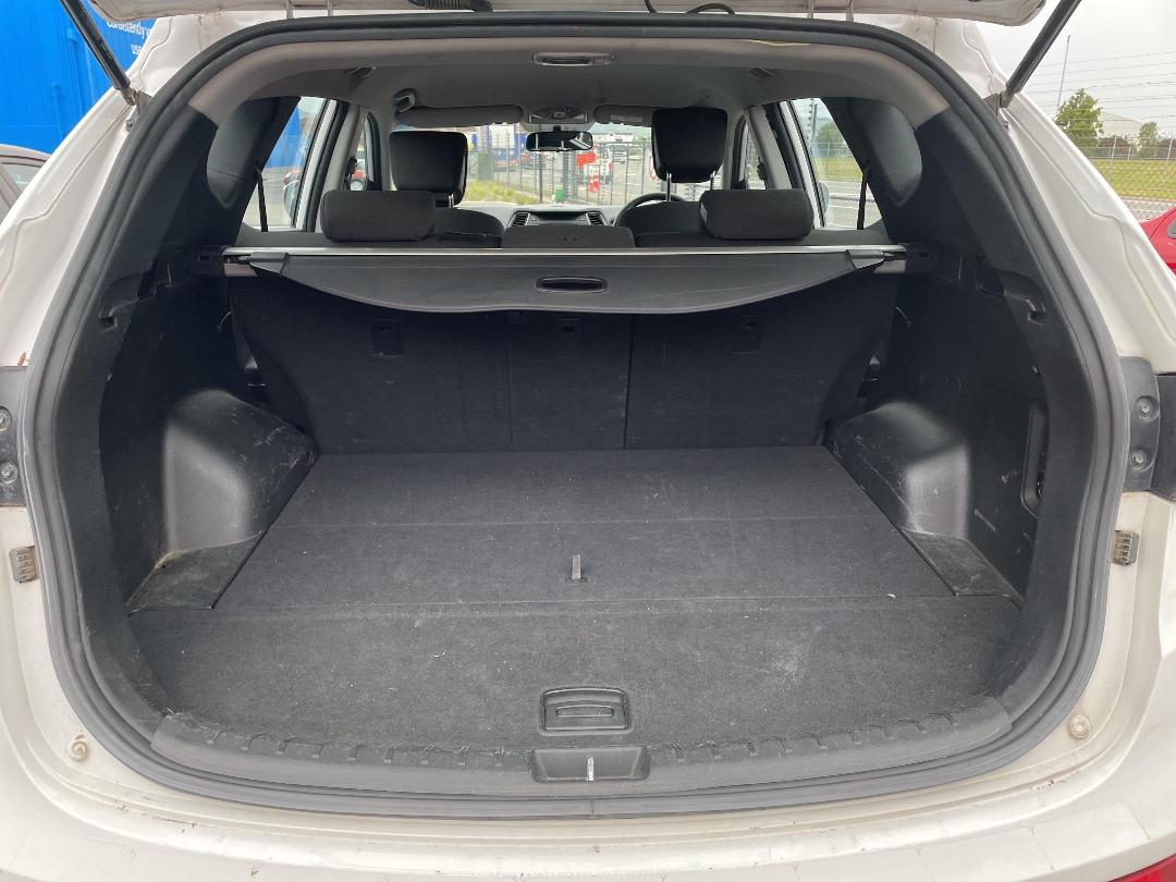 Photo '12' of Hyundai Santa FE DM Photo '12' of Hyundai Santa FE DM