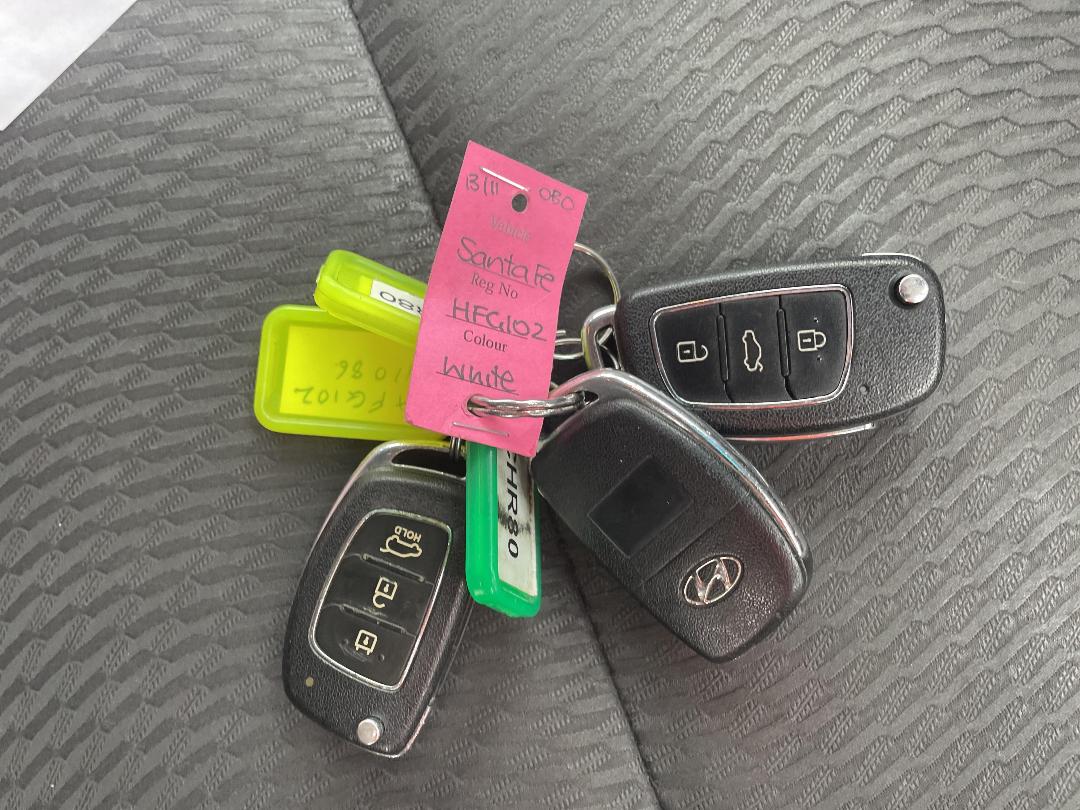 Photo '15' of Hyundai Santa FE DM Photo '15' of Hyundai Santa FE DM