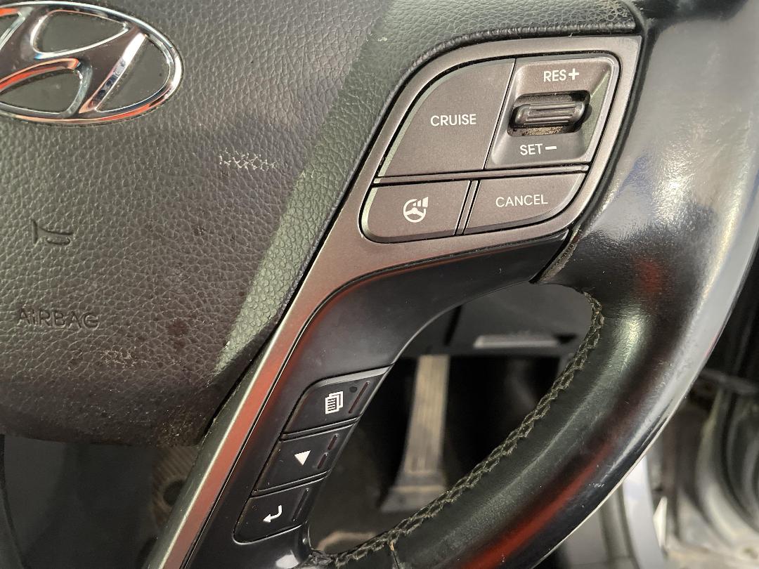 Photo '26' of Hyundai Santa FE