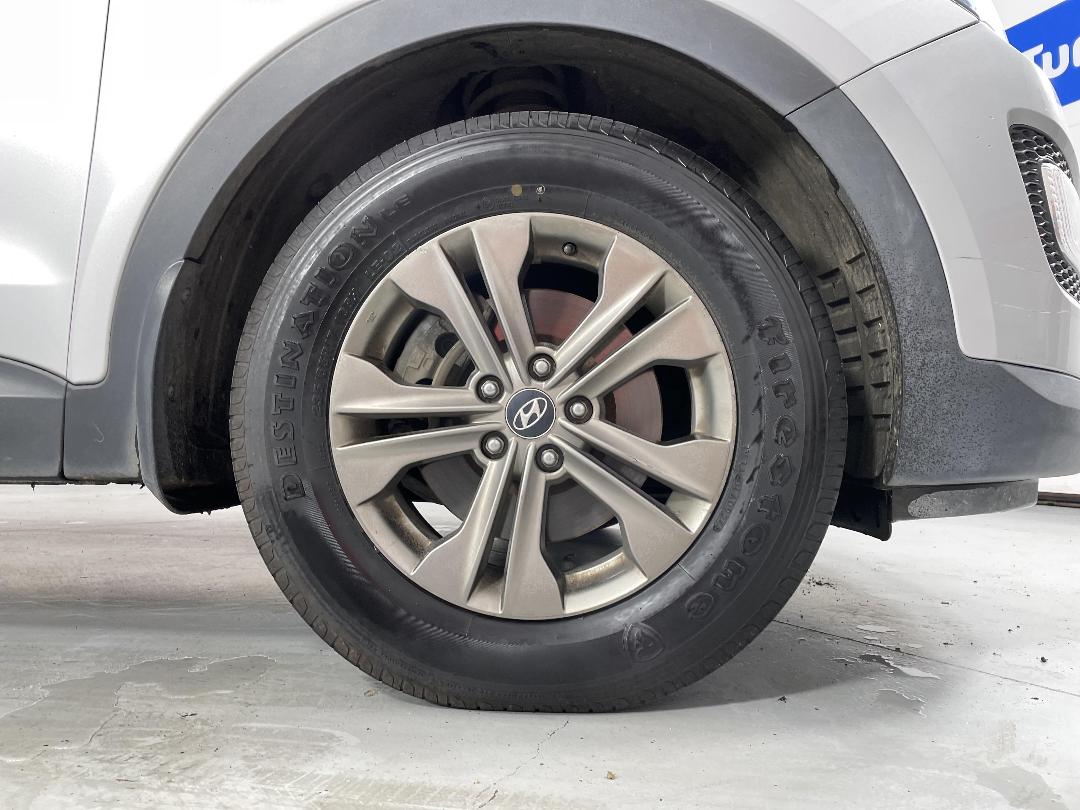 Photo '9' of Hyundai Santa FE Photo '9' of Hyundai Santa FE