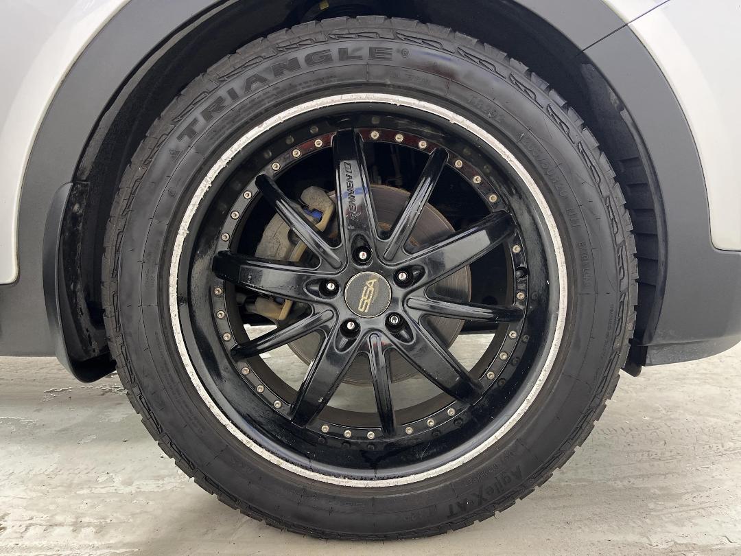 Photo '9' of Hyundai Santa FE